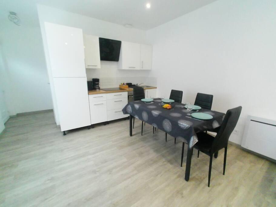 *Douceur Des Tropiques*Parisis Apartment Argenteuil Exterior foto